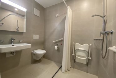 Geschützte 2.5-Zimmer-Wohnung im 1. Stock mit freier Aussicht
