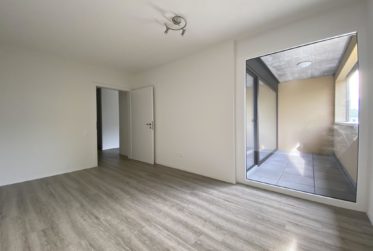 Geschützte 2.5-Zimmer-Wohnung im 1. Stock mit freier Aussicht