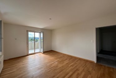 Zu vermieten in Orpond – 4-Zimmer-Wohnung mit Balkon