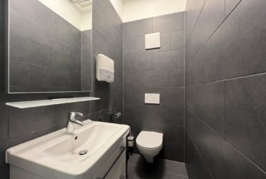 À louer – Spacieux local commercial moderne de 270 m²