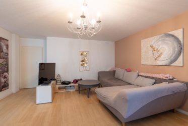 Geräumige 4.5-Zimmer-Wohnung mit Balkon im Stadtzentrum