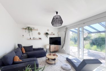 Doppeleinfamilienhaus oberhalb von Neuenburg