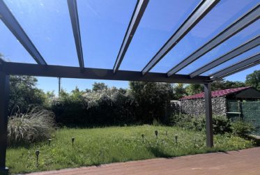 Doppeleinfamilienhaus oberhalb von Neuenburg