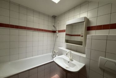 À LOUER – Appartement atypique de 2.5 pièces en duplex à Saint-Aubin