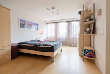 Geräumige 4.5-Zimmer-Wohnung mit Balkon im Stadtzentrum