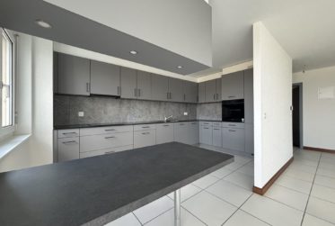 Magnifique appartement de 4.5 pièces rénové à louer aux Hauts-Geneveys