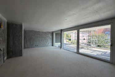 Neue 5.5-Zimmer-Attikawohnung mit 40 m² Terrasse