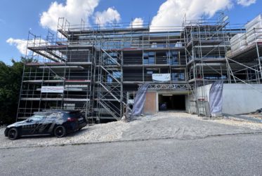 Grosszügige 5.5-Zimmer-Wohnung mit gedecktem Südwest-Balkon