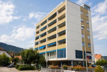 Helle 4-Zimmer-Wohnung mit Weitsicht und Einstellhallenplatz