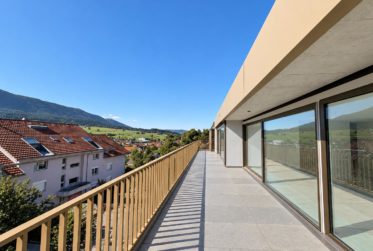 Neue 5.5-Zimmer-Attikawohnung mit 40 m² Terrasse