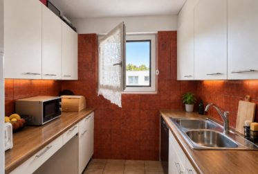 Grosszügige 5.5-Zimmer-Wohnung im obersten Stockwerk mit zwei Balkonen